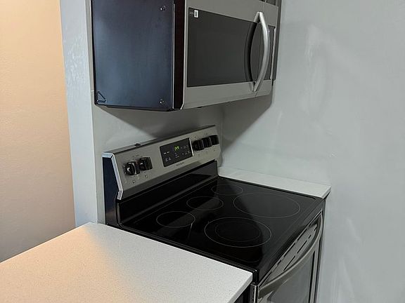 3rd image of 2866 Madison Rd APT 1