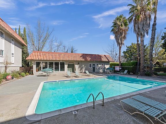 2nd image of 221 Kiely Blvd #B