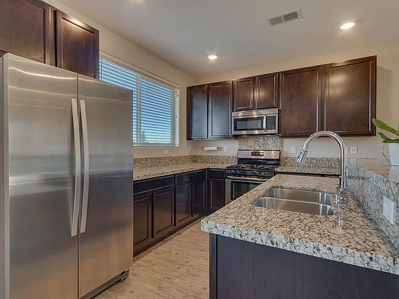5th image of 4749 Bougainvillea Cir