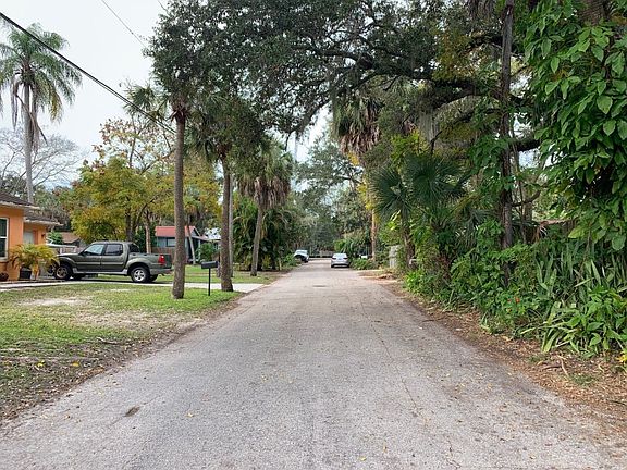 4th image of 1250 43rd St