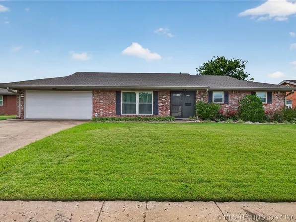 142 S Fenway Pl, Bartlesville, OK 74006