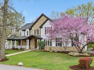1021 Linden Ln, Glenview, IL 60025