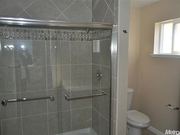 5th image of 7896 Deerhaven Way