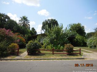 4338 Silver Lake Dr, San Antonio, TX 78219