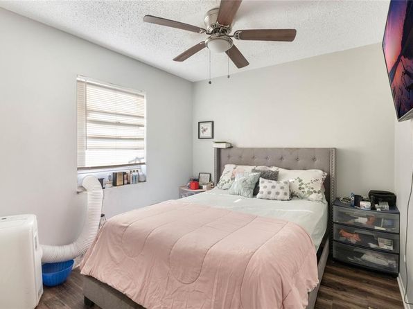 tampa-florida-2067997220 picture