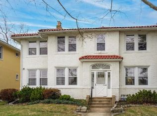 292 N Wycombe Ave, Lansdowne, PA