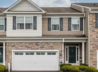 42 Plymouth Dr, Royersford, PA 19468