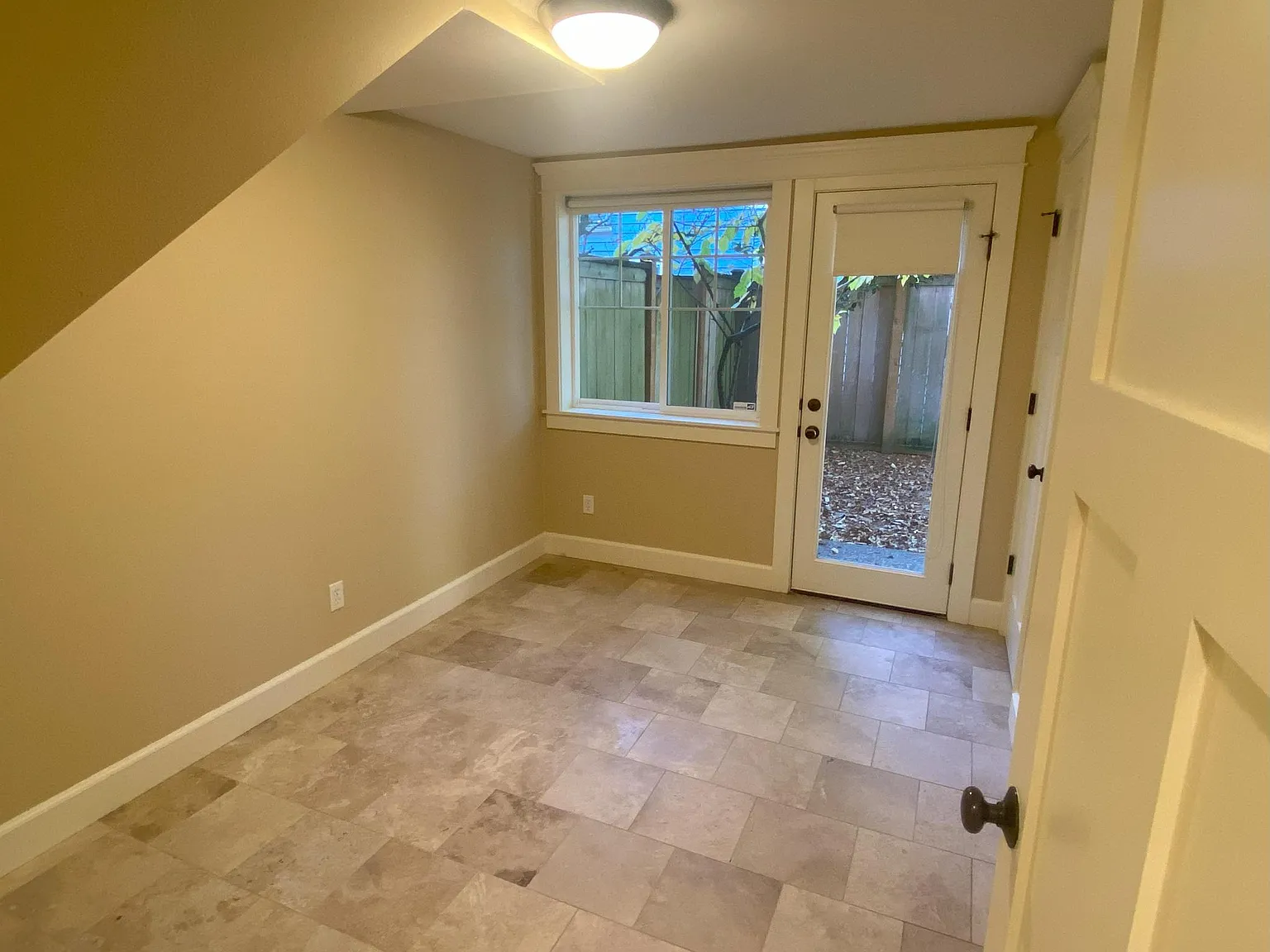 6309 Phinney Ave N — Photo 2