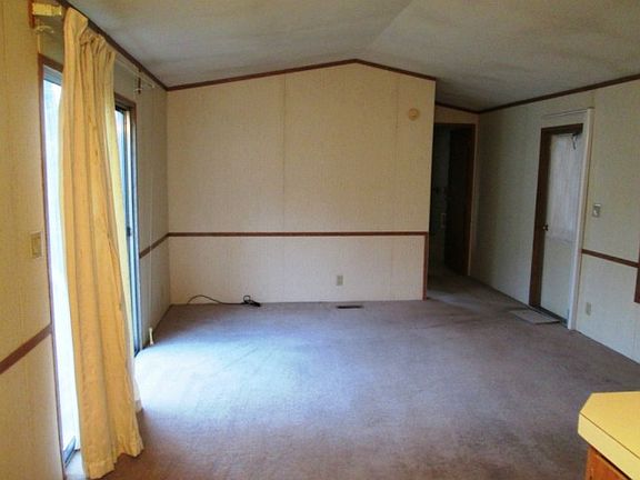 2nd image of 5900 64th St NE Unit 209
