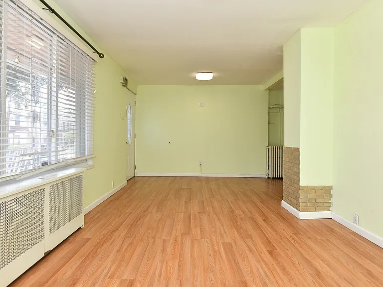 26 Charles St #1 — Photo 12