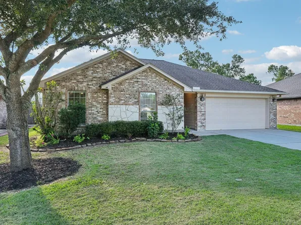 5012 Bayou Dr, Dickinson, TX 77539
