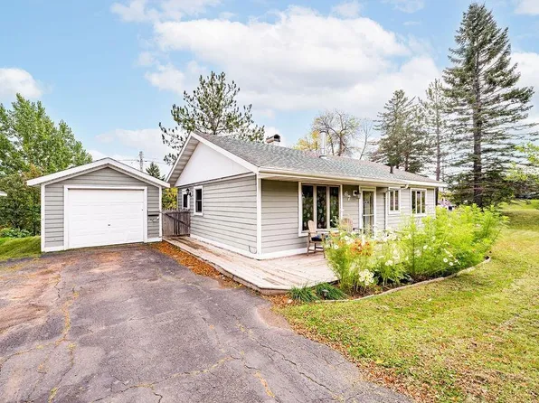 67 Burk Dr, Silver Bay, MN 55614