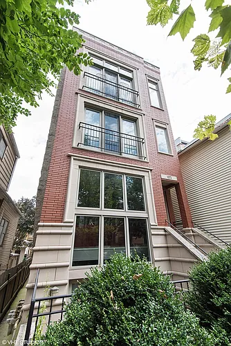 1073 N Paulina St #2 Photo 1