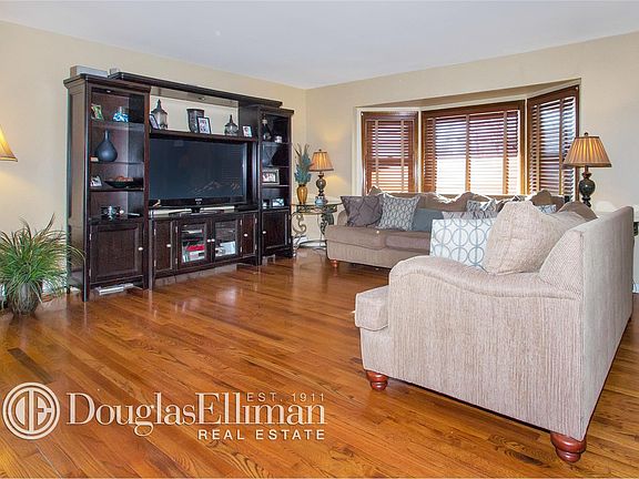3rd image of 1036 Delmar Ave