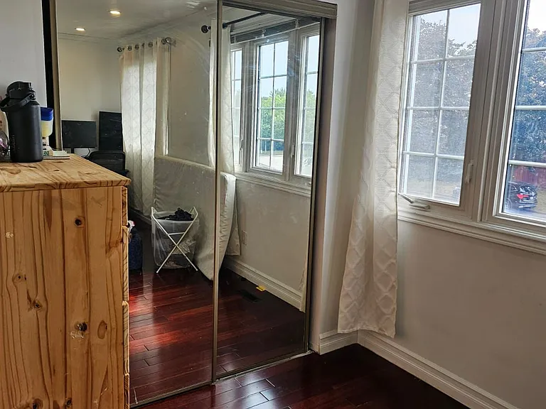4 Sunshade Pl — Photo 14
