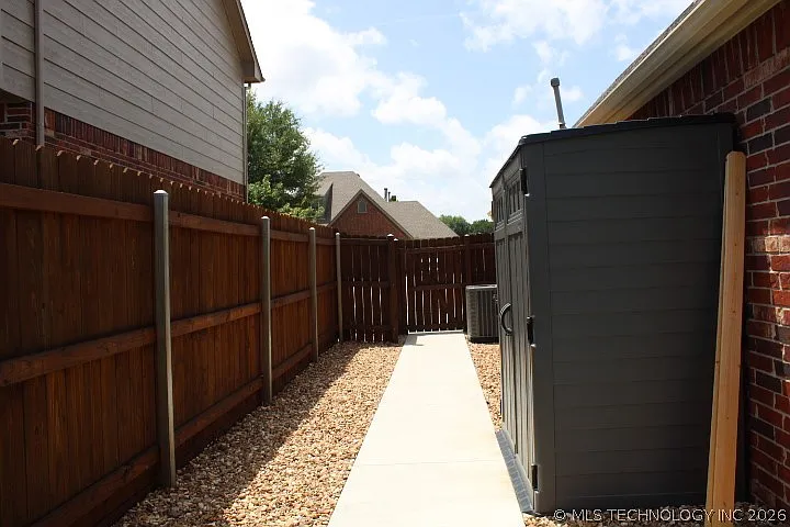 2011 W 120th St S — Photo 19