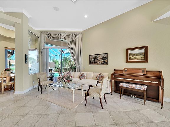 5th image of 2541 Jardin Terrace