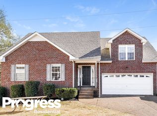 325 N Birchwood Dr, Hendersonville, TN 37075