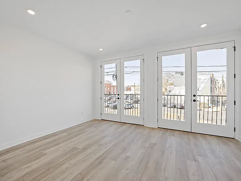 2327 Frankford Ave #1 — Photo 8