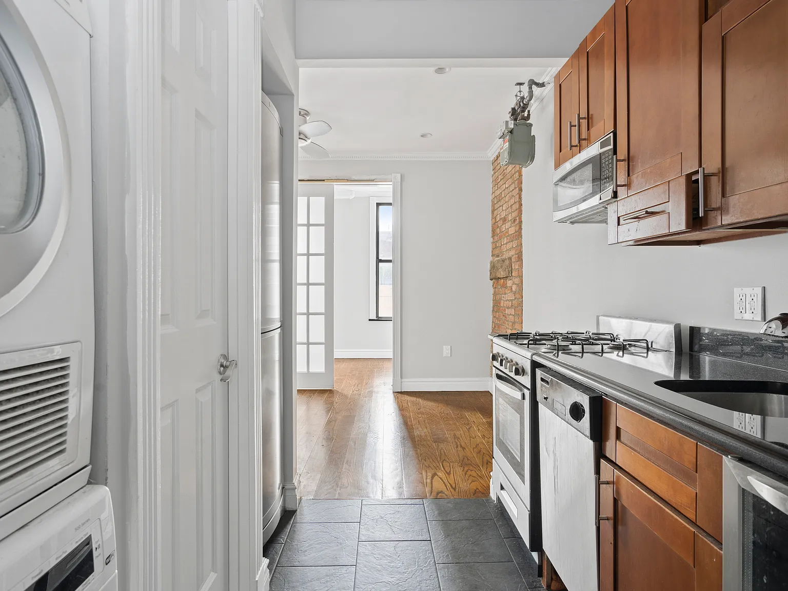 459 West 50th Street — Photo 1