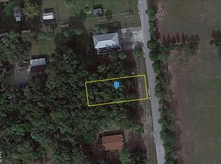 5 50th St #5, Yankeetown, FL 34498