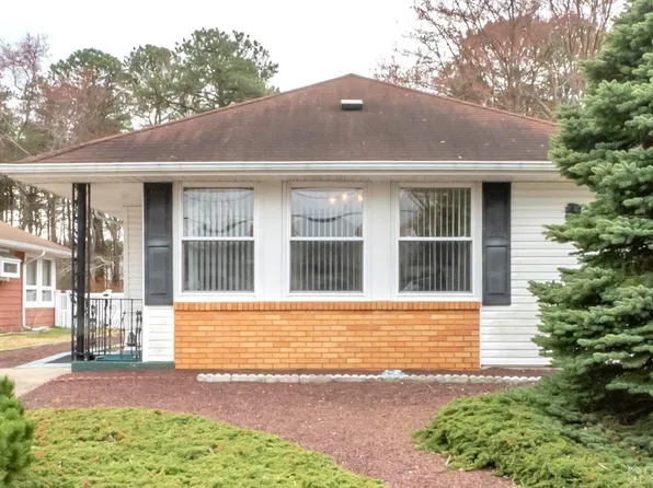 1791 Mount Everest Ln, Toms River, NJ 08753