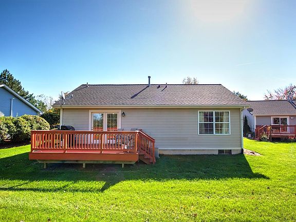 5th image of 8075 Park Ln