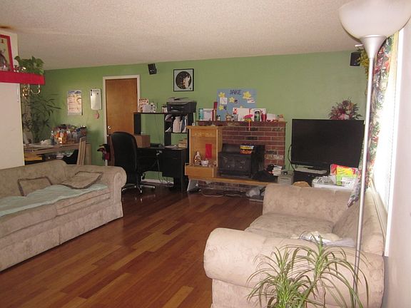 3rd image of 4313 123rd Pl NE