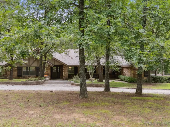 17131 S Creekwood Trl, Claremore, OK 74017