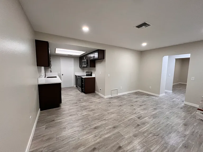 2640 N D St #2 — Photo 9