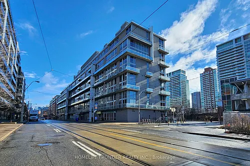 1029 King St W Photo 1