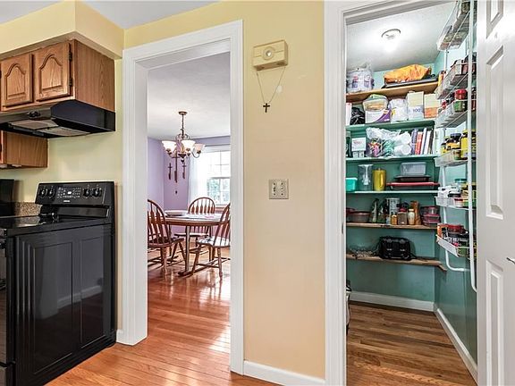 3rd image of 8236 Eden Ln