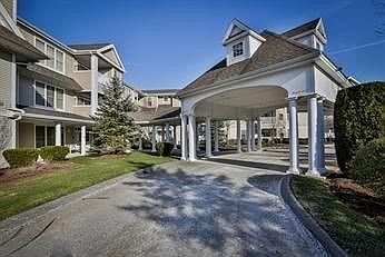 3rd image of 1124 Emerald Ct #1124