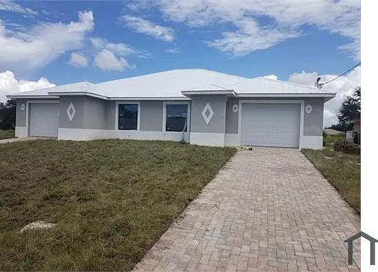 3 bed, 1200 sqft, $1,600 — Photo 2
