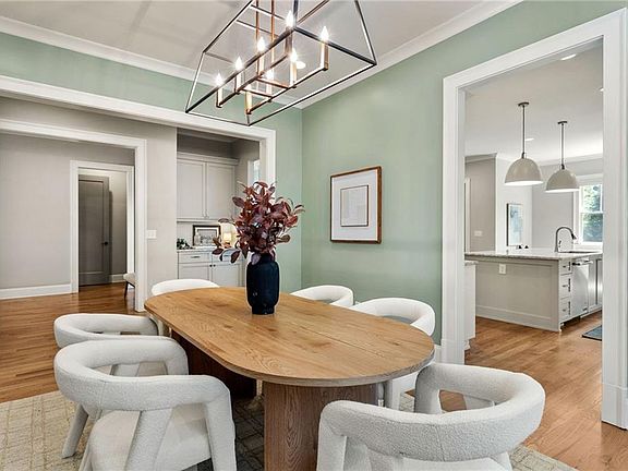 4th image of 35 McEvoy Ln