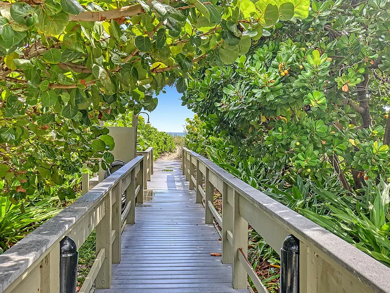 3400 N Ocean Dr #101 — Photo 32