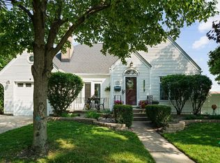 2264 Oakdale St, Highland, IN 46322