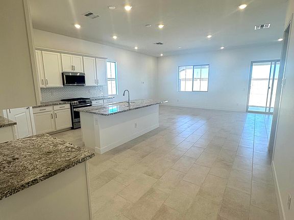 4th image of 43527 N Wollemi Street