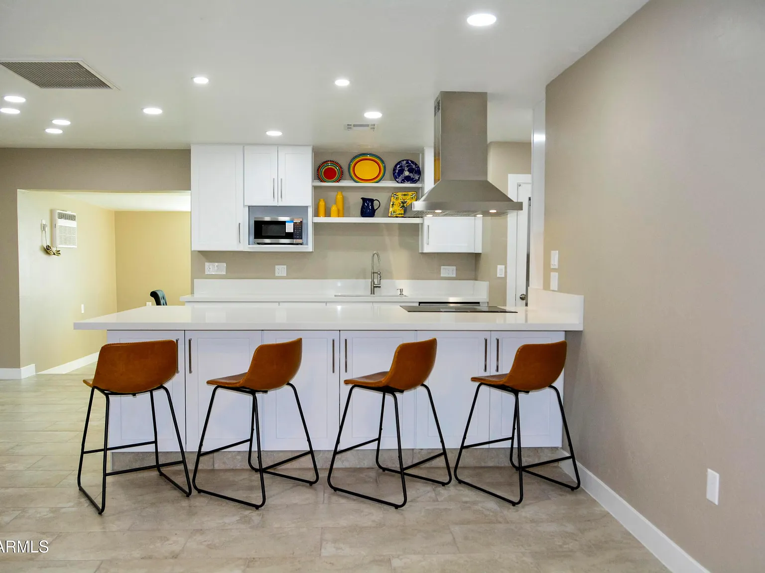 2 bed, 1.0 bath, 1155 sqft, $1,850 — Photo 3
