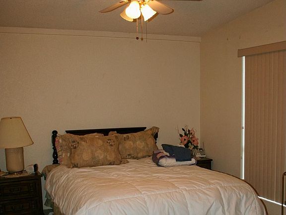 Cozy bedroom