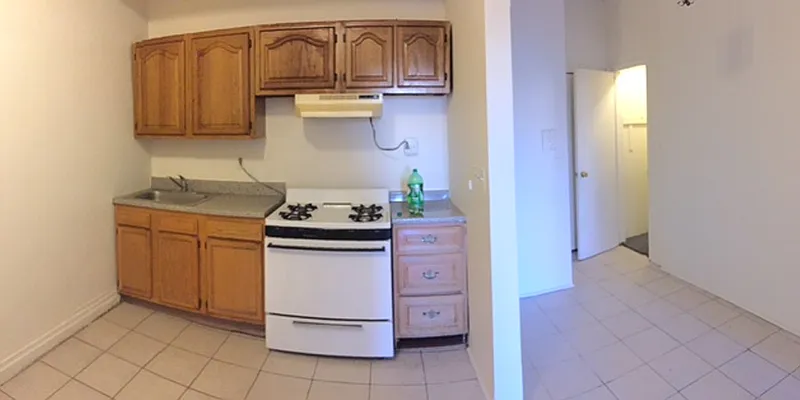 Rented by Roz Khan, LREB | media 7