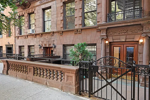 Rented by Corcoran | media 7