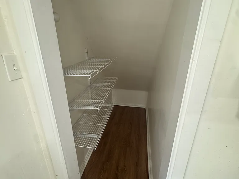 845 Georgetown St — Photo 17