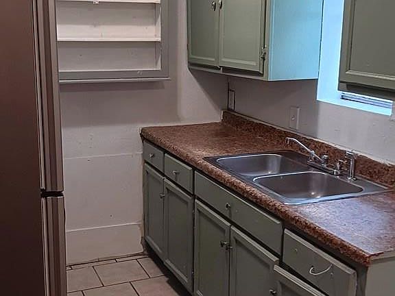 5th image of 2304 Shidler Dr APT 99