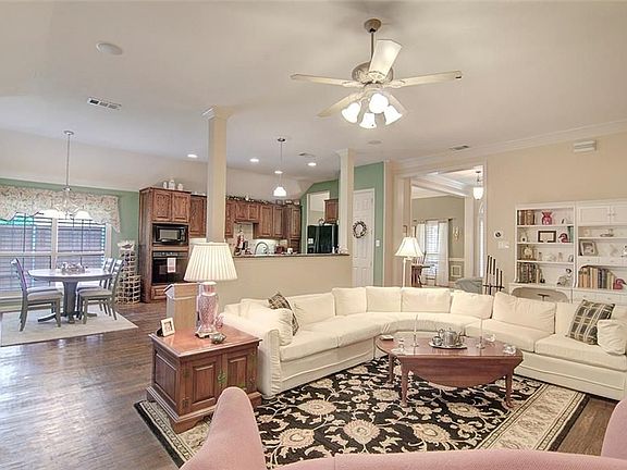 5th image of 5720 Sweetbriar Dr