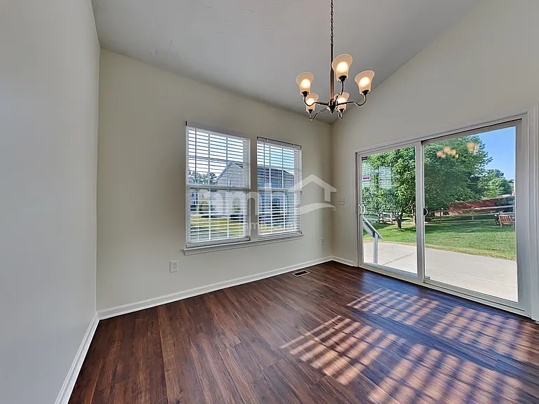 5576 Shetland Ct — Photo 6