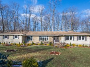 12 Waterloo Dr, Morris Plains, NJ 07950