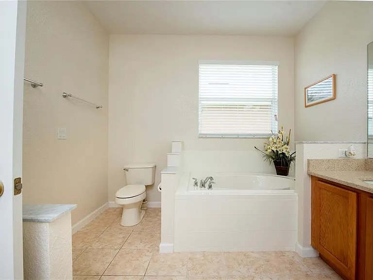 2920 Willow Creek Ln — Photo 78