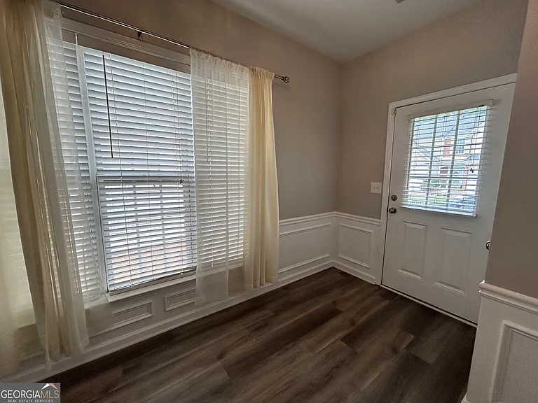 226 Regent Sq — Photo 2