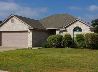 211 N Kings Canyon Dr, Cedar Park, TX 78613